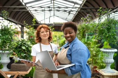 Photo of women involved in decision-making processes on Agrosahas farms